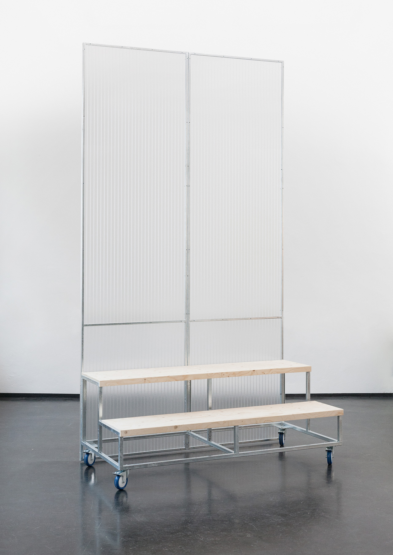 Drebes-Oertel-Shifting-Spaces-Portrait-01