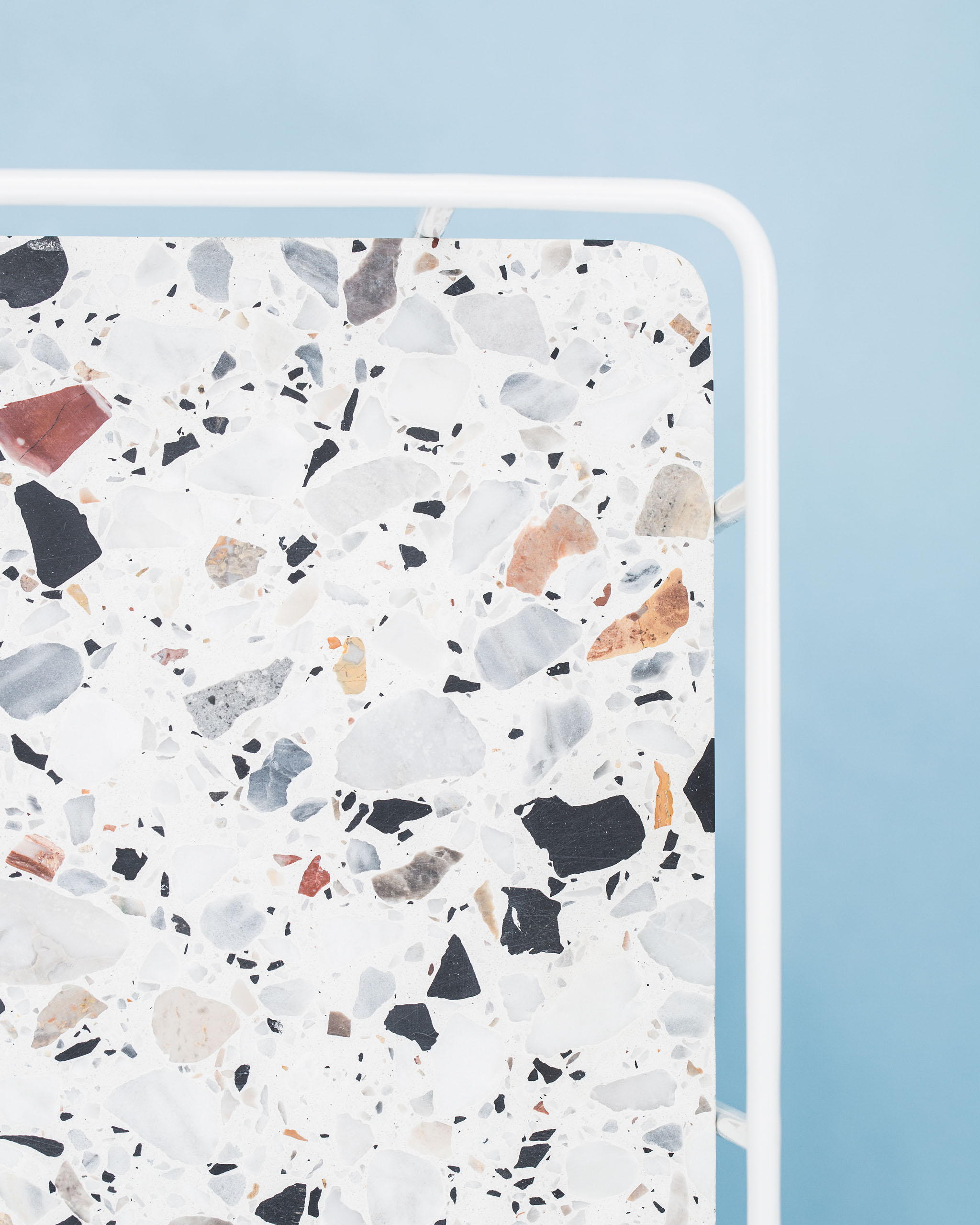 Nils_Oerte_Industrial_Design_Ad_Hoc_Group_Detail